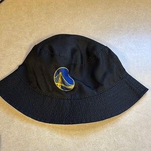 Golden State Warriors Reversible Black/White Valkyrie’s Bucket Hat